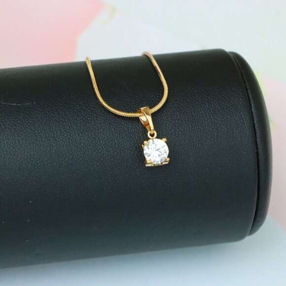 "Petite Round White Stone Rose Gold Pendant in Classic Solitaire Style, XPPT1514 - Picture 2 of 12